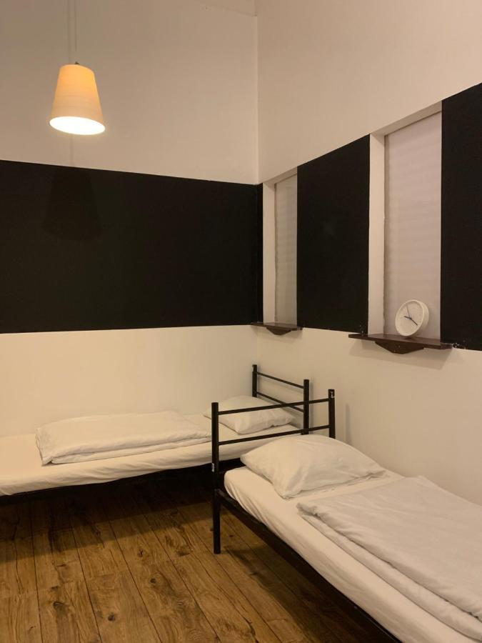 Viki Apartment Краков Экстерьер фото