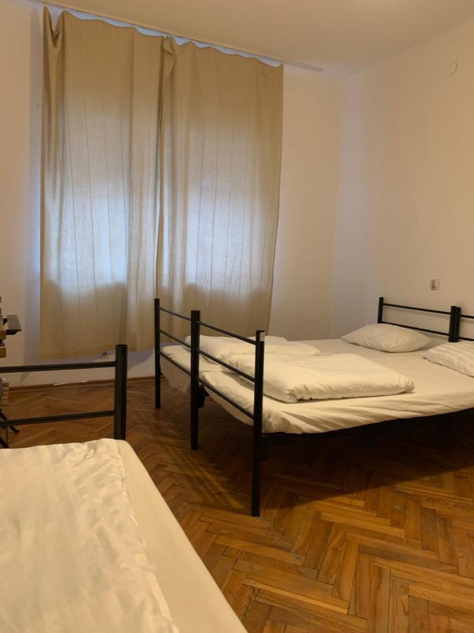 Viki Apartment Краков Экстерьер фото